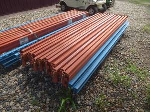 lot 3 image: Pallet Racking