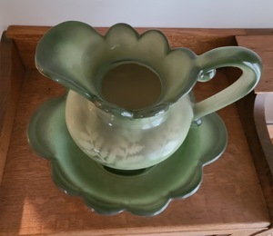 lot 21 image: Green Washbasin and Pitcher