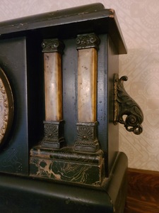 lot 23 image: Wood With Marble Accents Mantle Clock