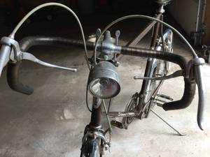 lot 102 image: Schwinn Varsity Ten Speed Bike
