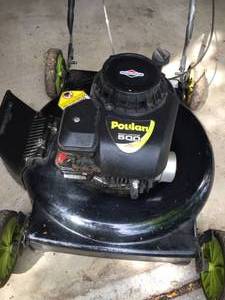 lot 107 image: Poulan Briggs and Stratton Lawn Mower