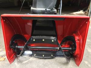 lot 108 image: Toro Snowblower