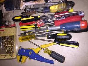 lot 111 image: Hand Tool Lot