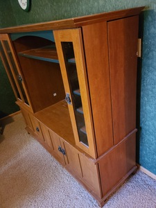 lot 48 image: Entertainment Cabinet