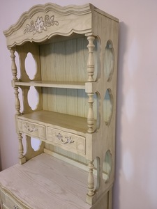 lot 50 image: Vintage Bedroom Furniture