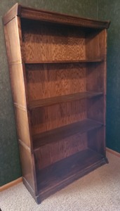 lot 57 image: Beautiful Wood Bookshelf