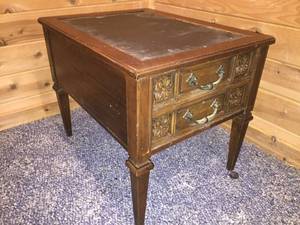 lot 161 image: End Table