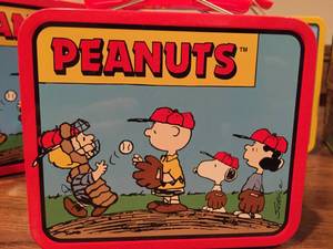 lot 188 image: Peanuts Lunch Boxes