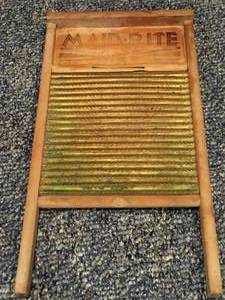 lot 189 image: Maid-Rite Washboard
