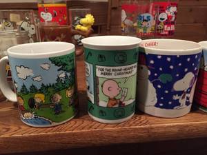 lot 196 image: Large Collection of Peanuts Characters Mugs And Glasses