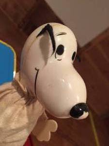 lot 207 image: Snoopy In A Box