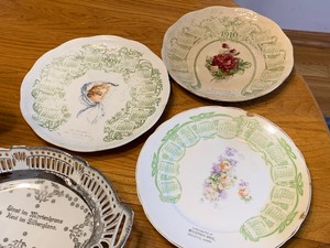 lot 63 image: Lot of Assorted VintageAntique Plates