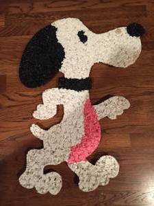 lot 240 image: Vintage Snoopy- Popcorn Art