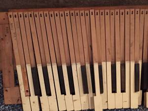 lot 259 image: Vintage Piano Keys