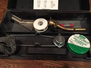 lot 260 image: Bernzomatic Torch Kit