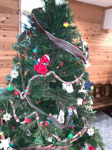 lot 177 image: Seven Foot Christmas Tree and Decorations