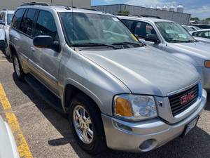 lot 10 image: 2004 GMC Envoy SLT 4x4