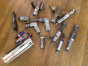 lot 21 image: Air Tools