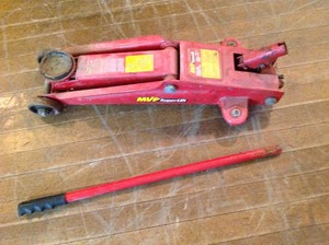lot 23 image: 5000# Hydraulic Service Jack