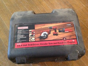 lot 38 image: Craftsman 14.4 Volt Combo Kit