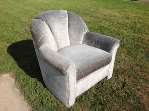 lot 58 image: Chair
