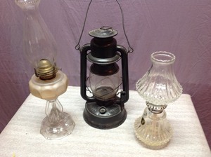 lot 97 image: Lamps & Lantern