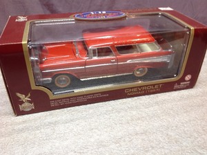 lot 102 image: 1957 Chevrolet Nomad Die Cast