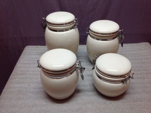 lot 107 image: Kitchen Storage Containers