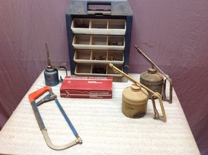 lot 133 image: Assorted Garage Items