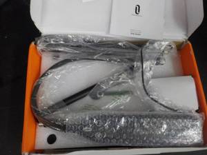 lot 64 image: Taotronics LED Floor Lamp...