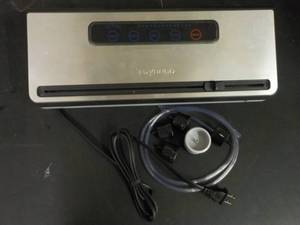 lot 67 image: Toyuugo Vacuum Storage Machine...