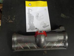 lot 71 image: Dyson Part...