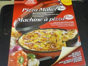 lot 97 image: Betty Crocker Pizza Maker Plus...