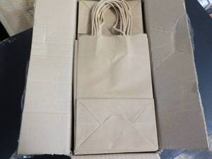 lot 233 image: 100 5.25 x 3.25 x 8 Paper Gift Bag...