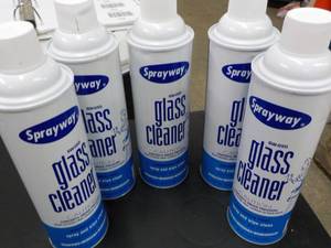 lot 247 image: SprayWay Glass Cleaner 5 cans, 19 ...