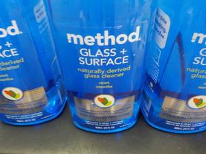 lot 264 image: 4 - 28 oz Bottles of Method Glass a...
