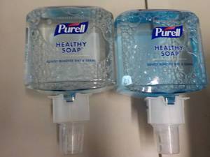 lot 290 image: Purell Professional Healthy Soap Di...