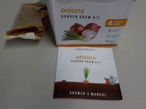 lot 305 image: Natures Blossom Sow and Grow Onion...