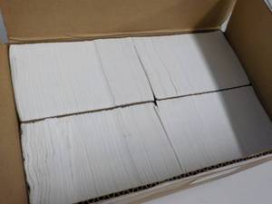 lot 315 image: 800 3 Ply 10 x 10 White Beverage Na...