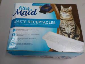 lot 317 image: Litter Maid 18 pack of Waste Recept...