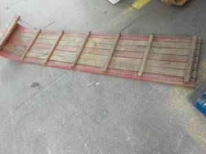 lot 332 image: 6 ft Toboggan...