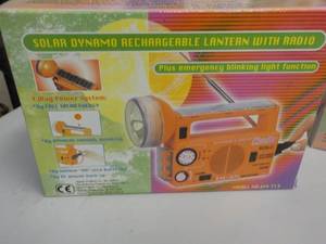 lot 373 image: Solar Dynamo Rechargeable Lantern w...