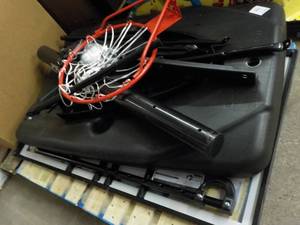 lot 415 image: Spalding Basketball Stand...