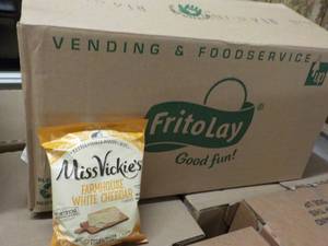 lot 428 image: Case of 64 Snack Bags Miss Vickies...