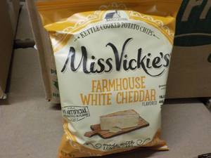 lot 431 image: Case of 64 Snack Bags Miss Vickies...