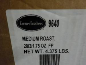 lot 448 image: Case of Farmers Brothers Medium Roa...