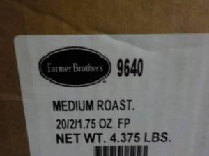 lot 451 image: Case of Farmers Brothers Medium Roa...