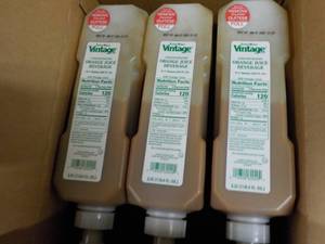 lot 472 image: Lot of 3 - 3.5 Liters Vintage Conce...