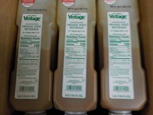 lot 474 image: Lot of 3 - 3.5 Liters Vintage Conce...