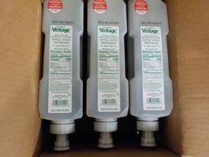 lot 478 image: Lot of 3 - 3.5 Liters Vintage Conce...